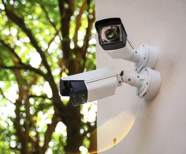 Câmeras de segurança instaladas